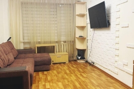 Продам квартиру на Дм. Ульянова