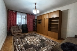 Продам 2х комн. квартиру